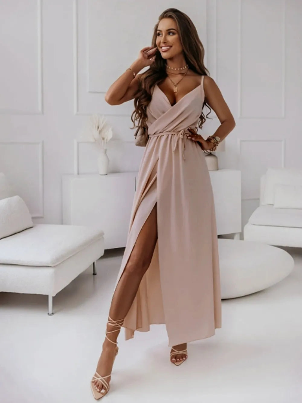 Spring and summer new elegant V-neck dress dress